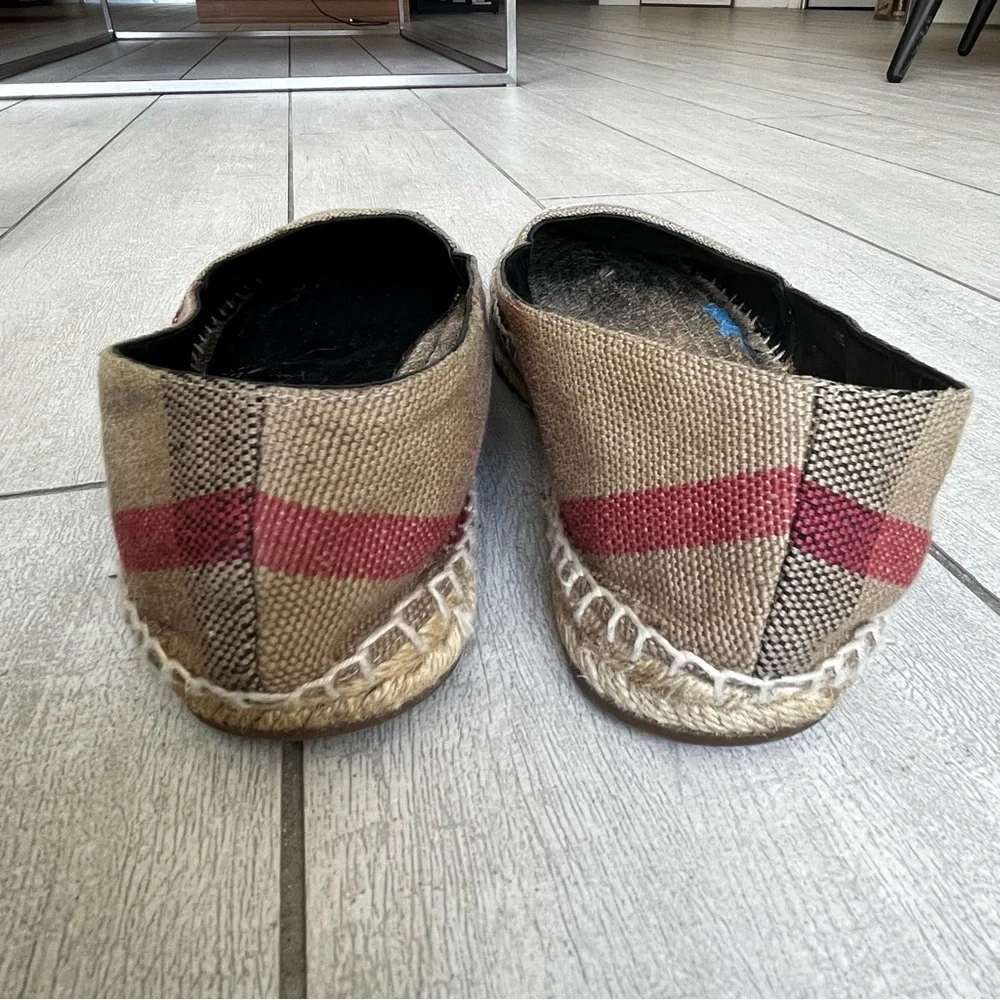 Burberry Authentic Beige Hodgeson House Check Canvas Flat Espadrille Size 7